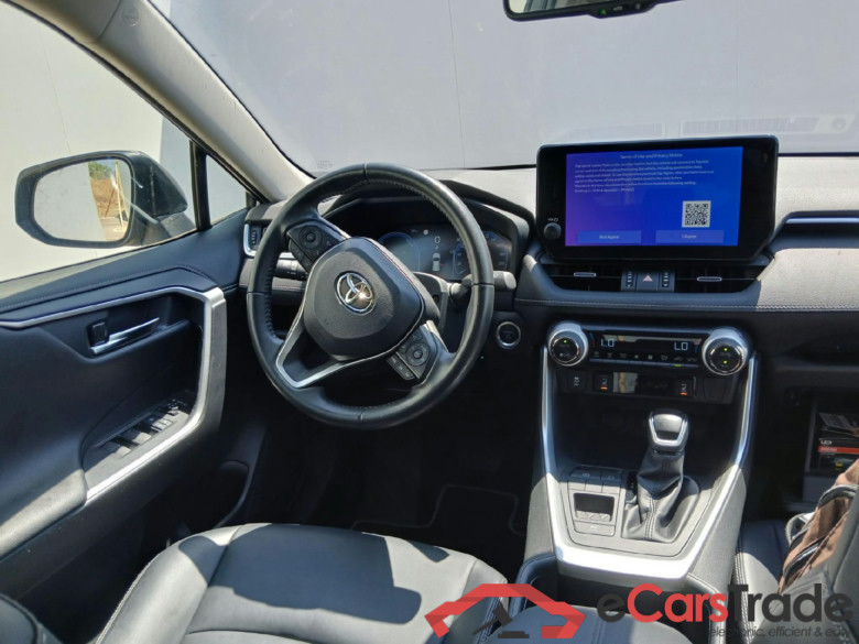 TOYOTA Rav4 / 2018 / 5P / todoterreno 220H e-CVT 4x2 Advance #3