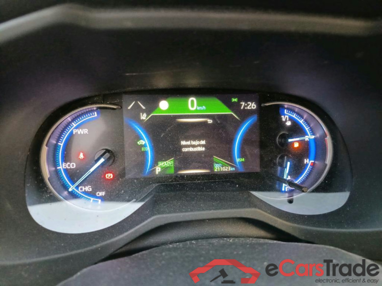 TOYOTA Rav4 / 2018 / 5P / todoterreno 2.5l 220H Luxury #4