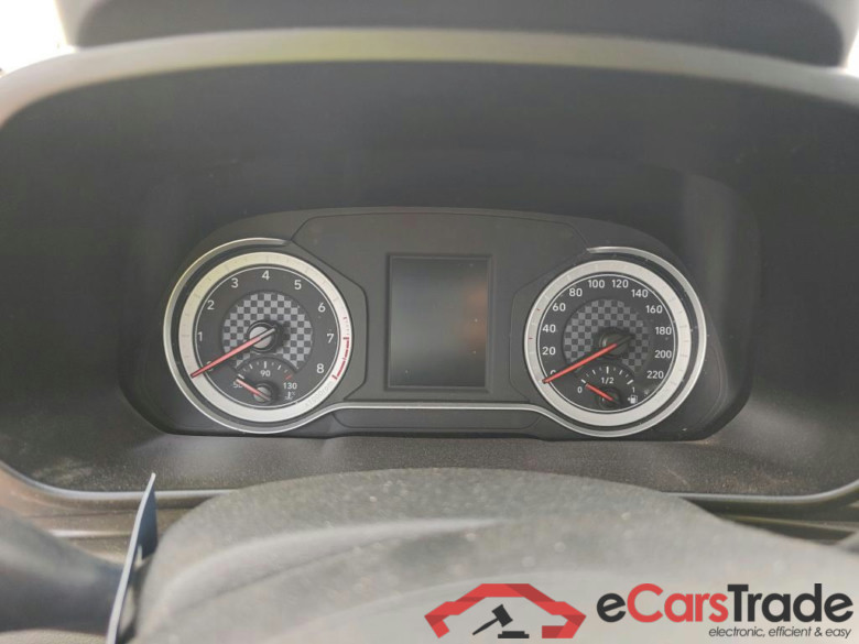 HYUNDAI i20 / 2020 / 5P / berlina con portón 1.0 TGDI 74kW (100CV) 48V Essence #5