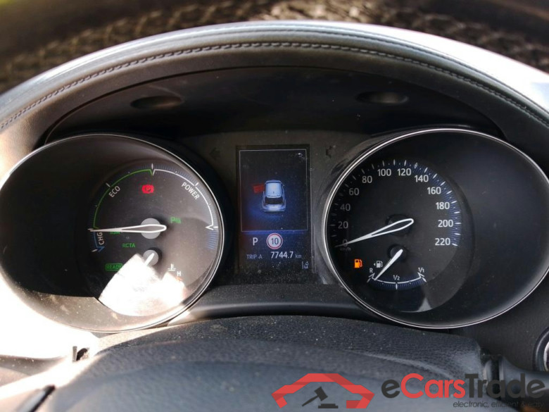 TOYOTA C-HR / 2016 / 5P / todoterreno 1.8 125H Advance (CX) #4