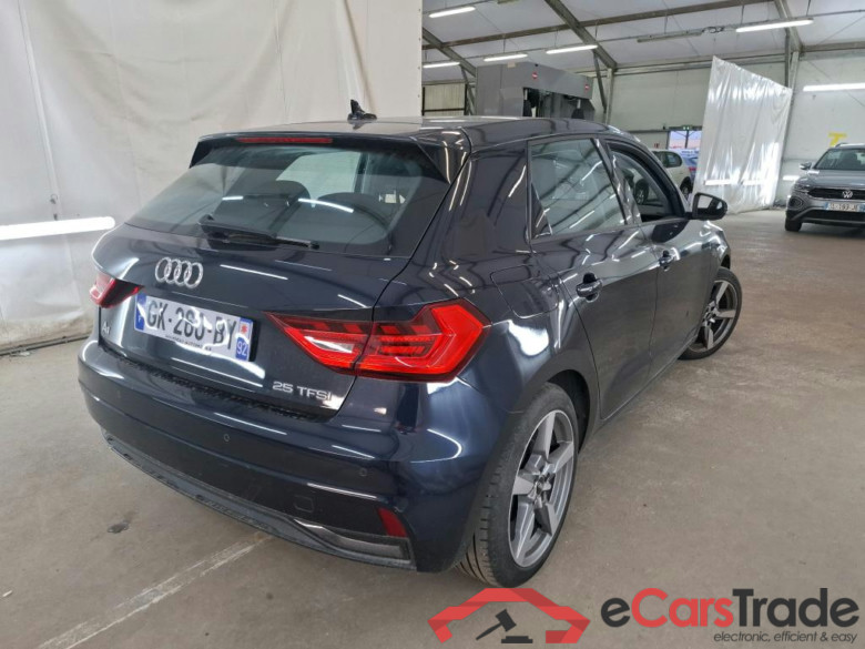 AUDI A1 Sportback / 2018 / 5P / Berline 1.0 TFSI 95 S tronic 7 Advanced 2(SL) #3