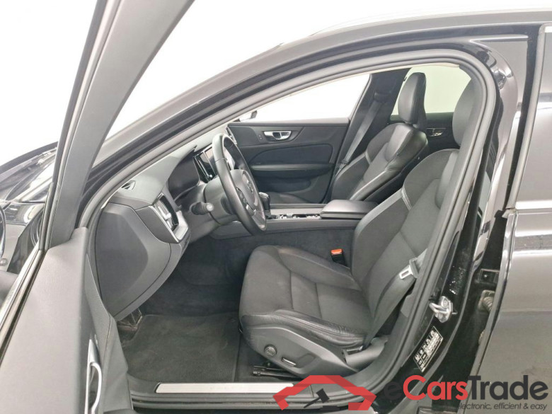 VOLVO V60 DIESEL - 2018 2.0 D3 Momentum Pro #4