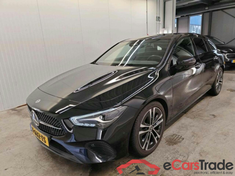 MERCEDES-BENZ CLA-klasse Shooting Brake 180 Luxury Line #1
