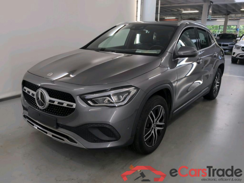MERCEDES-BENZ GLA 1.3 GLA 250 E DCT LUXURY LINE #1