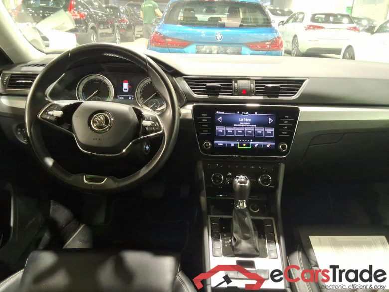 SKODA SUPERB COMBI - 2019 1.4 TSI PHEV Ambition DSG #6