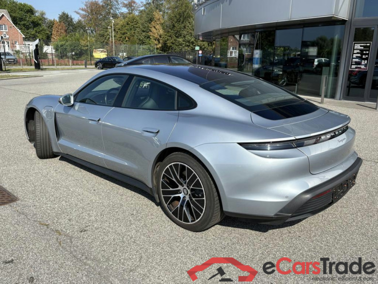 Porsche Taycan Aut. Pano LED Virtual ACC Navi Leather KeylessGo Camera Klima PDC ... #4