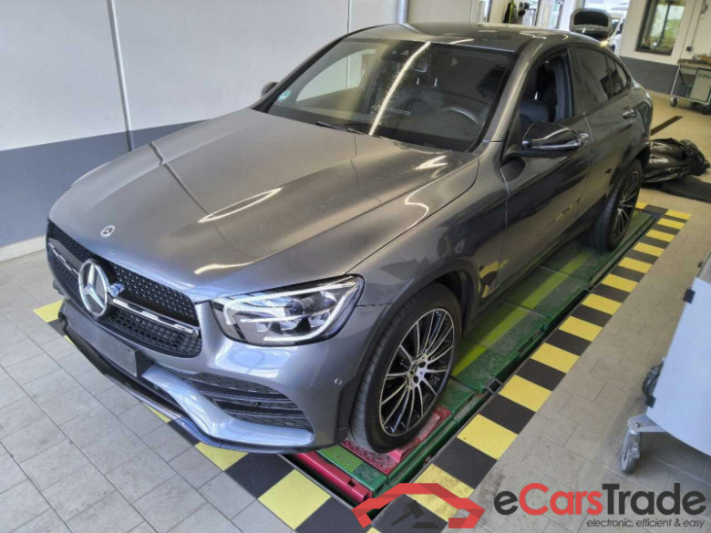 Mercedes-Benz GLC Coupe (BM 253)(11.2016->) DE - SUC5 GLC 200 EU6d, 4Matic AMG Line, (Facelift) 2020 - 2023