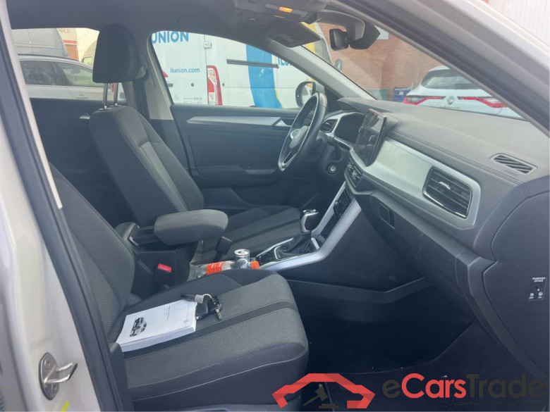 VOLKSWAGEN T-Roc / 2021 / 5P / todoterreno Life 1.5 TSI 110kW (150CV) DSG #6