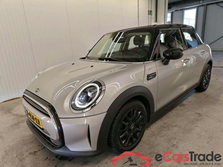 Mini 5-deurs 1.5 Cooper Camden #1