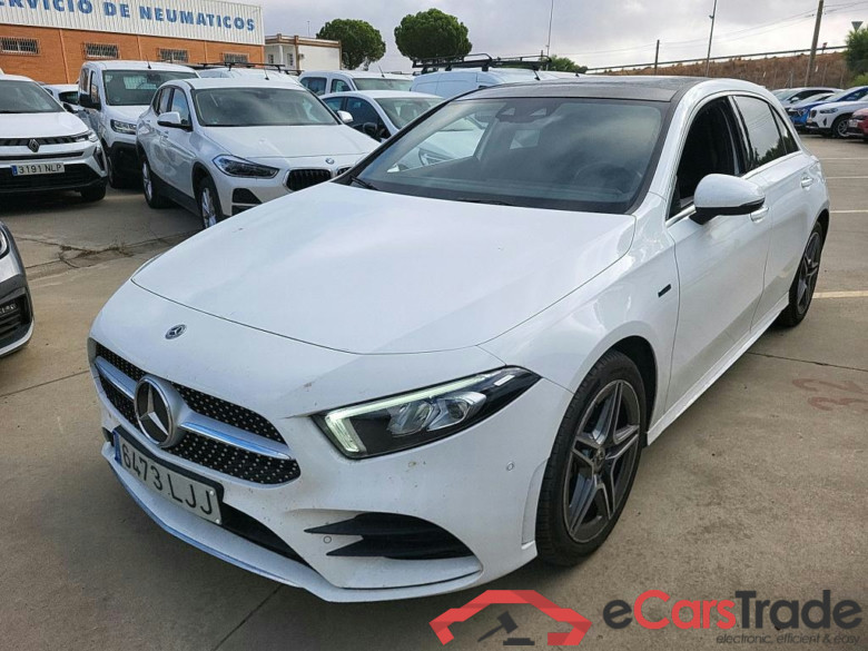 MERCEDES-BENZ Clase A / 2018 / 5P / berlina con portón A 250 e #1
