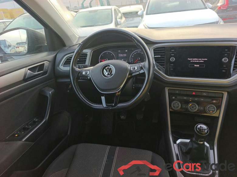 VOLKSWAGEN T-Roc / 2017 / 5P / todoterreno Advance 2.0 TDI 85kW (115CV) #3