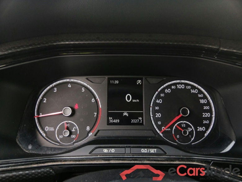 VOLKSWAGEN T-Cross / 2018 / 5P / todoterreno Advance 1.0 TSI 70kW (95CV) (AC2) #4