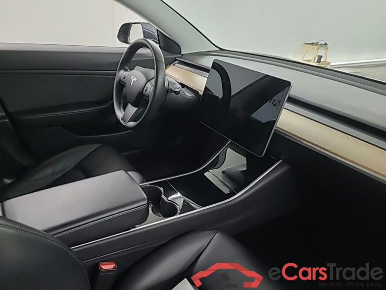 Tesla Model 3 Standard Range Plus RWD 4D 211kW #6
