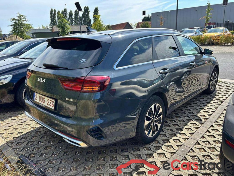 KIA Ceed SW PHEV Ceed SW 1.6 GDi PHEV Business Line DCT #3