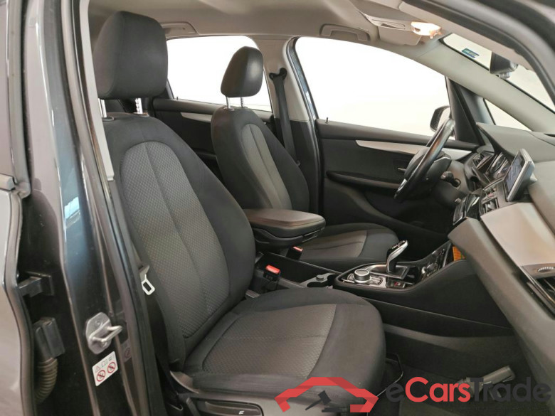 BMW 2 Serie Active Tourer 218iA Executive 5d #3