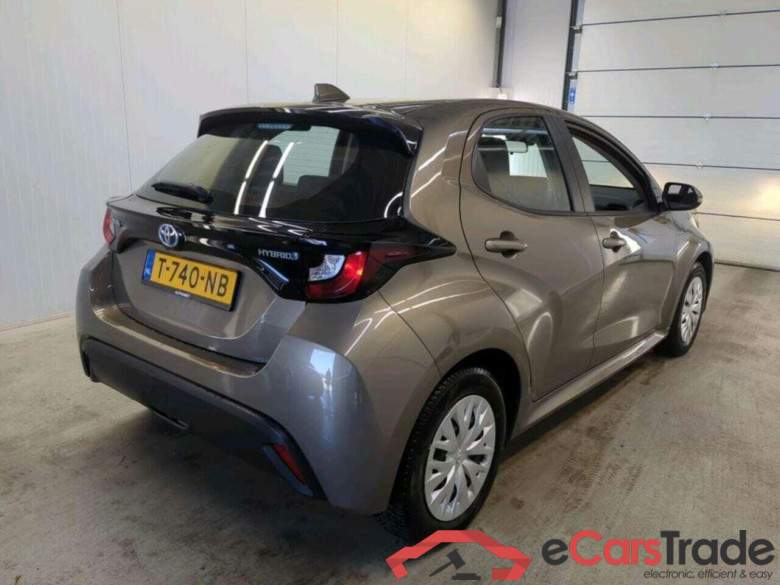 TOYOTA Yaris 1.5 Hyb. Active #2