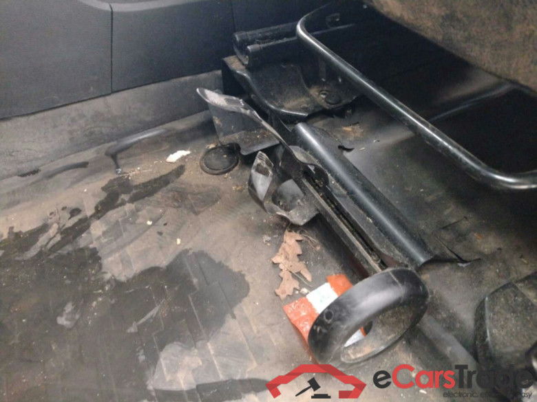 RENAULT KANGOO 1.5 BLUE DCI CONFORT #6