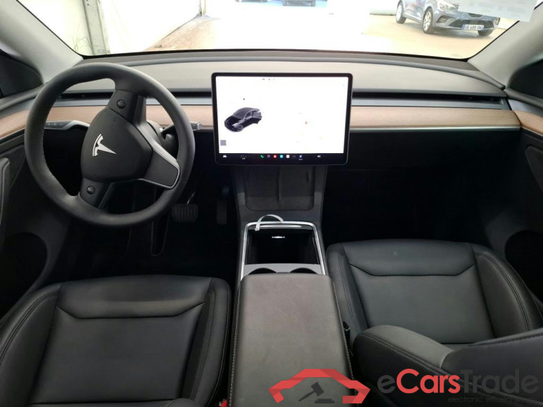 TESLA Model Y / 2020 / 5P / SUV Grande Autonomie Dual-Motor AWD #6