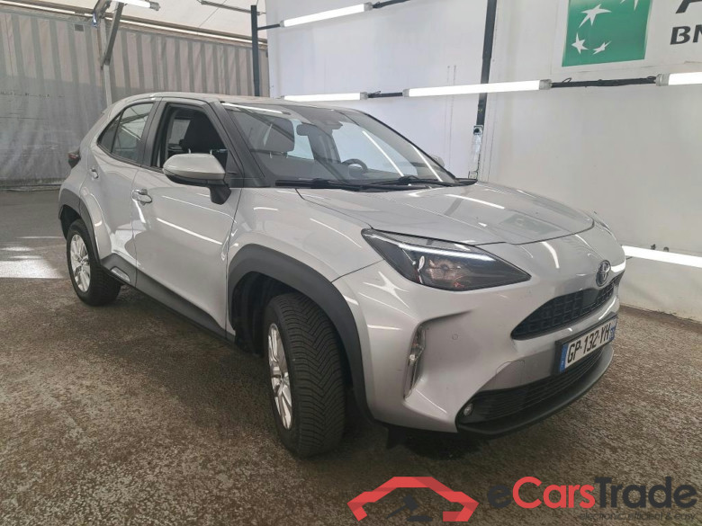TOYOTA Yaris Cross Hybride / 2021 / 5P / SUV 1.5 HYBRID 116H DYNAMIC BUSINESS BEY AWD #4