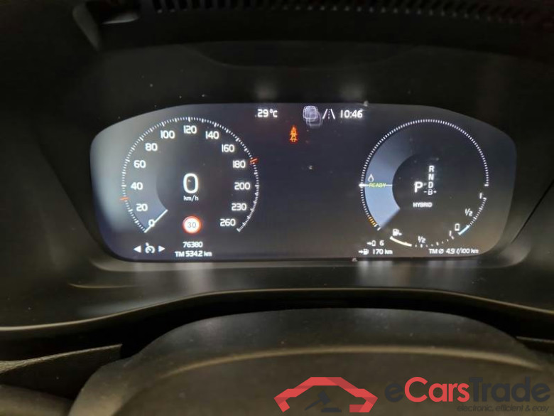 VOLVO XC40 / 2017 / 5P / SUV T5 PLUG-IN HYBRID RECH INSCRIP EXPR #4