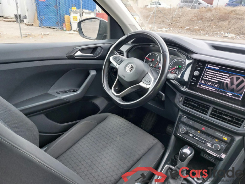 VOLKSWAGEN T-Cross / 2018 / 5P / todoterreno Advance 1.0 TSI 85kW (115CV) DSG (AC) #3