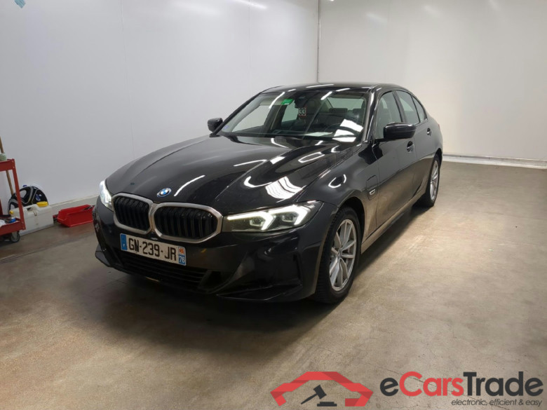 BMW Série 3 Berline / 2022 / 4P / Berline 320e 204ch Business Design BVA8 Hybride