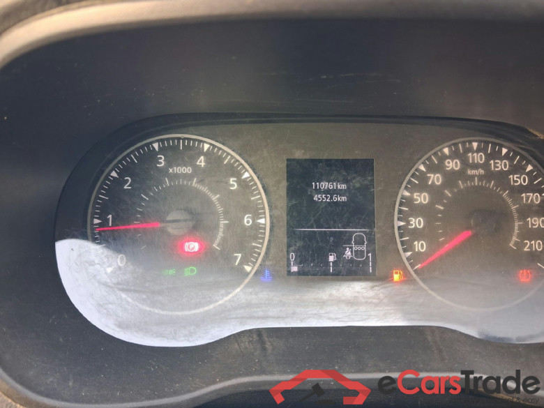 DACIA Duster / 2018 / 5P / todoterreno Expression Bl. dCi 85kW(115CV) 4X2 #4
