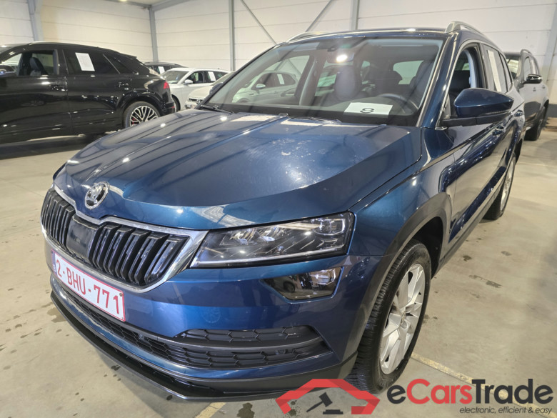 Skoda Karoq 1.5 TSI Clever+ Aut. LED-Matrix Ambient Navi Sport-Leather KeylessGo Camera Klima PDC ...