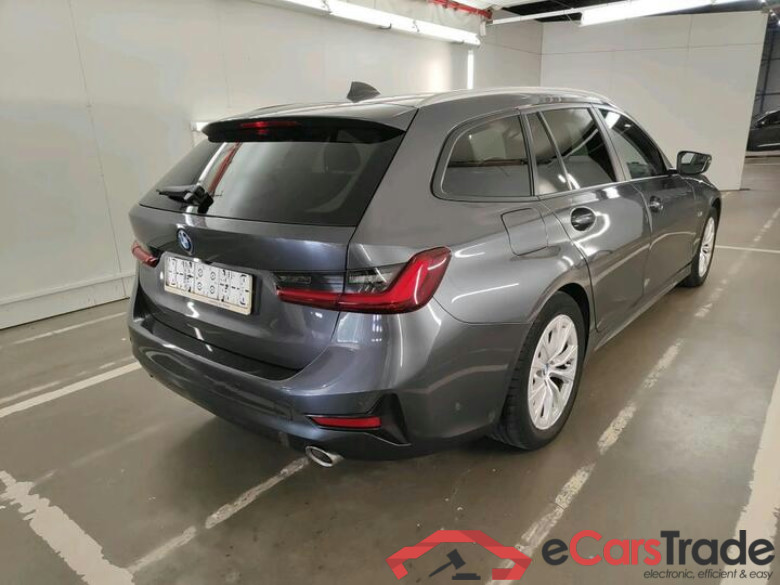BMW 3 Reeks Touring Série 3 Touring 320e (150 kW) (PHEV) 150kW/204pk  5D/P Auto-8 #4