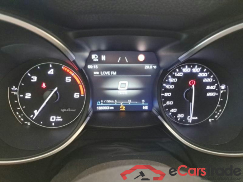 ALFA ROMEO STELVIO / 2017 / 5P / SUV 2.2 TURBO DIESEL 190CV BUSINESS AT8 Q4 #4