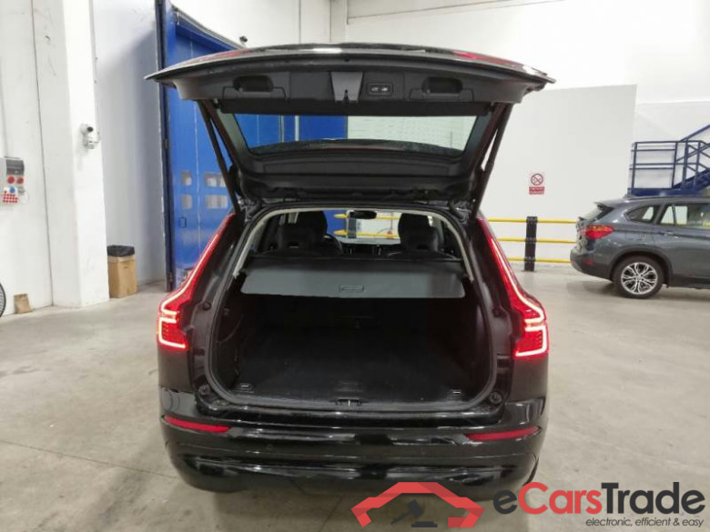 VOLVO XC60 / 2021 / 5P / SUV B4 D AUTOMATICO CORE #5