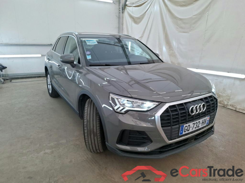 AUDI Q3 / 2018 / 5P / SUV 45 TFSI E 245 S TRONIC BUSINESS LINE #5