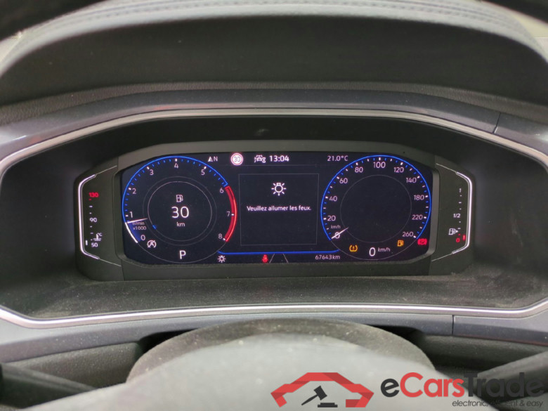 VOLKSWAGEN T-Roc / 2021 / 5P / SUV 1.5 TSI 150 EVO STYLE DSG7 #6