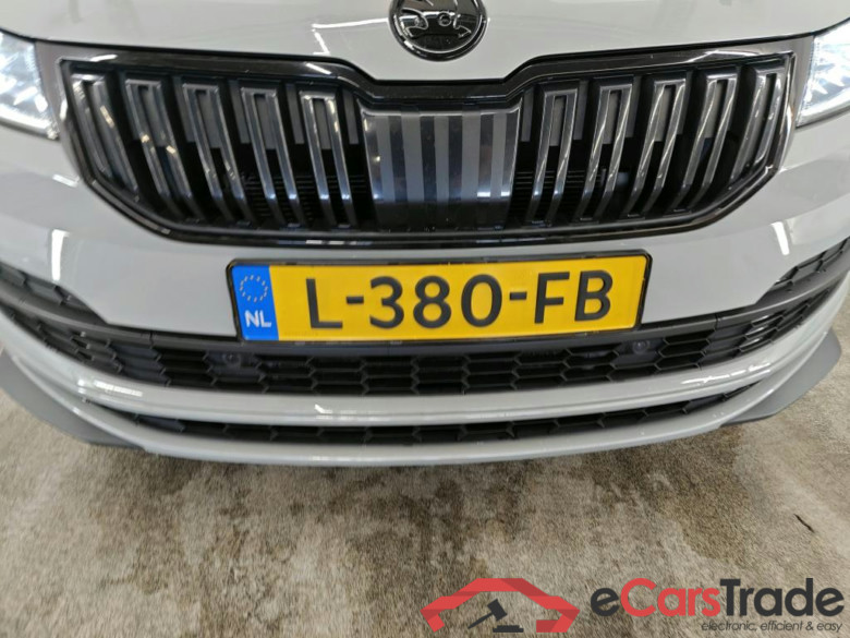 Škoda Karoq 1.5 TSI Greentech DSG Sportline Business 5d #5