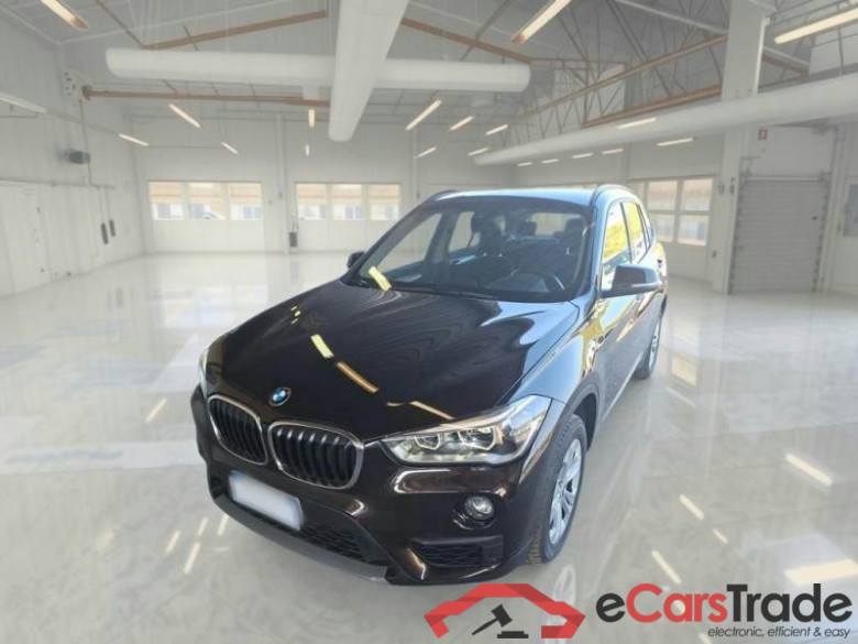 BMW X1 / 2015 / 5P / SUV SDRIVE 18D BUSINESS #1