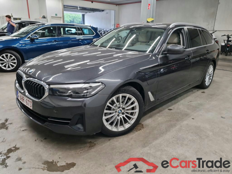 BMW - BMW 5 TOURING 530e 292PK With Dakota Heated Sport Seats & Pack Business & Driving Assistant & Parking Assistant Pack  * HYBRID * #1