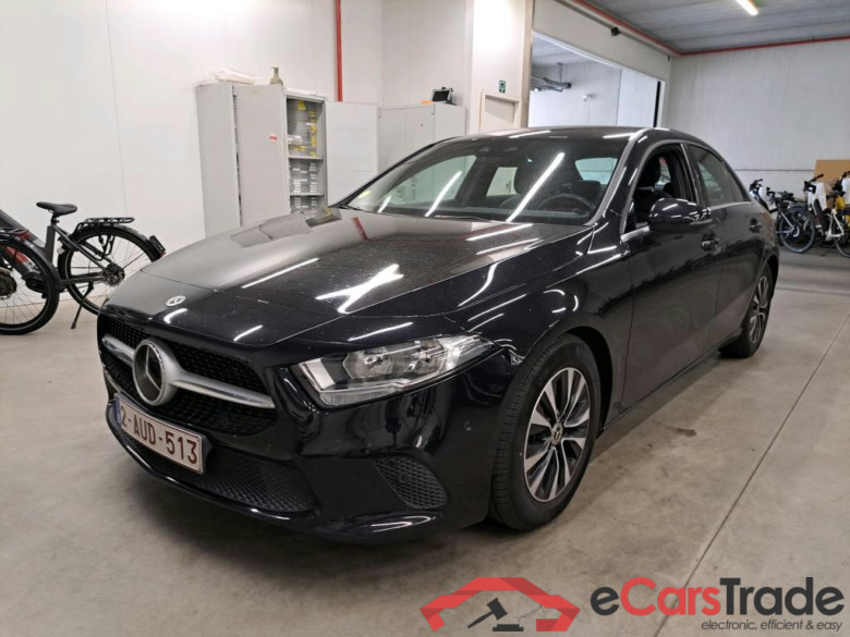 MERCEDES - MER A BERLINE 180 d 116PK 8G-DCT Style Pack Avantage & Driving Assistance & Parking Pack With Camera #1