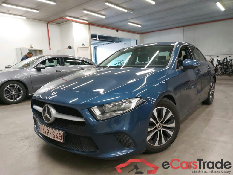 MERCEDES - MER A BERLINE 180d 116PK 8G-DCT Business Solution Essential
