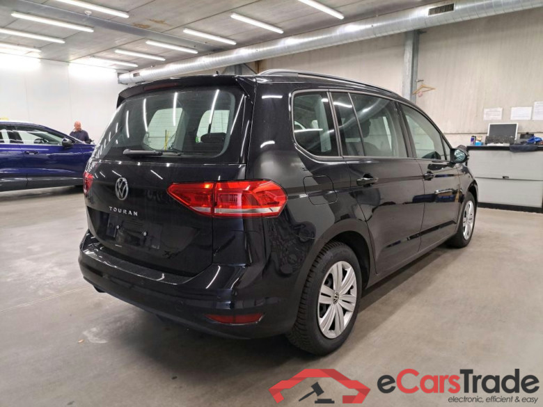 VOLKSWAGEN - VW  TOURAN TDi 122PK Trendline With Nav Discover Media & Business Plus Pack & Family & Rear PDC & Camera & Foldable Trailer Hook #2