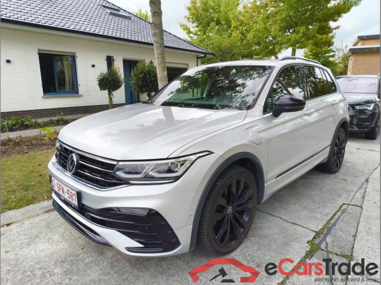 VOLKSWAGEN Tiguan eHybrid (PHEV) Tiguan eHybrid 1.4 R-Line OPF DSG (180 kW) #1