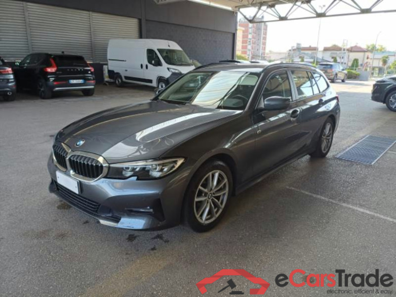 BMW SERIE 3 / 2018 / 5P / STATION WAGON 318D BUSINESS ADVANTAGE AUTO TOURING