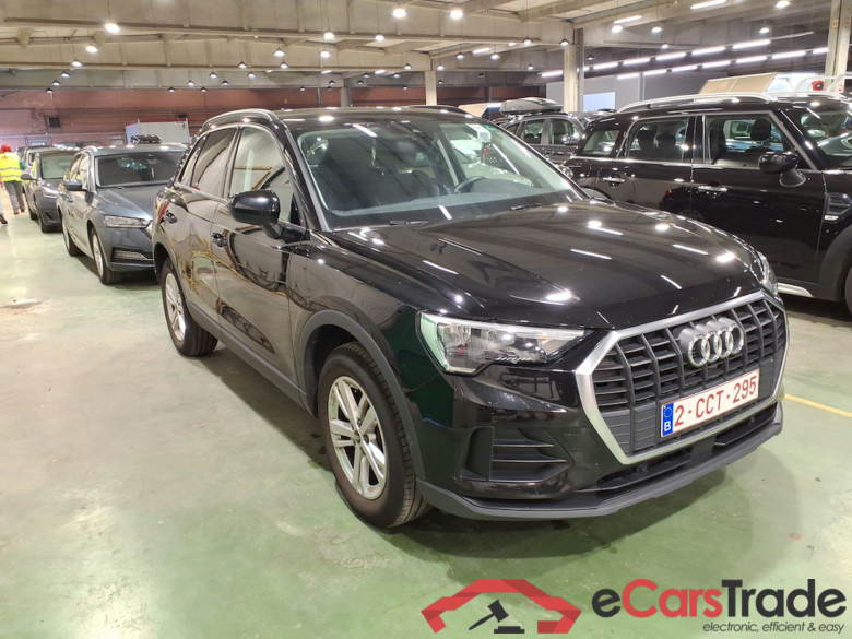AUDI Q3 1.4 45 TFSI E S TRONIC #2