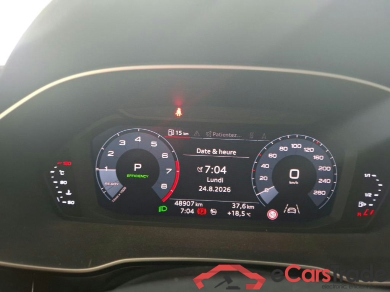 AUDI Q3 / 2018 / 5P / SUV 1.5 35 TFSI 150 S TRONIC DESIGN LUXE #6
