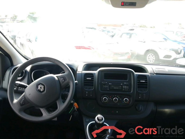 RENAULT Trafic / 2019 / 4P / furgón Doble Cabina 27 L1 Energy BluedCi 88 kW #3