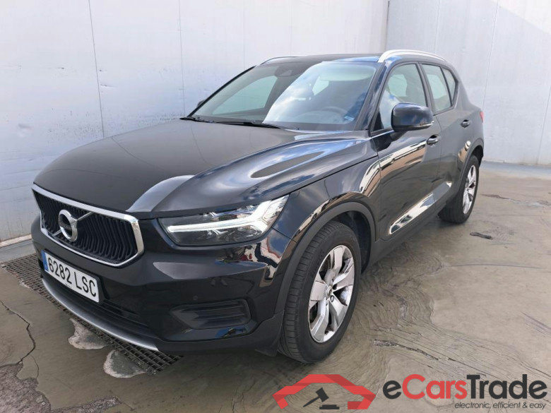 VOLVO XC40 / 2017 / 5P / todoterreno 2.0 B4 G AWD Momentum Pro Auto #1
