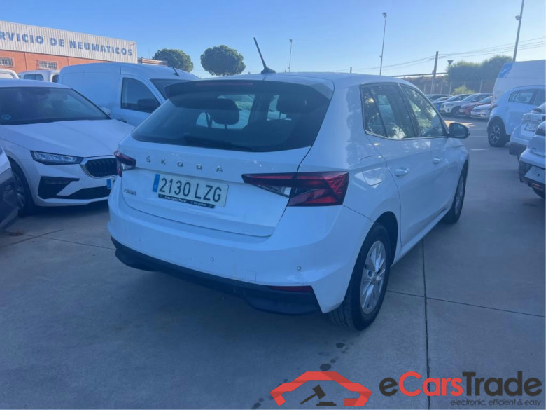 SKODA Fabia / 2021 / 5P / berlina con portón 1.0 TSI 70KW (95CV) Emotion (AC) #2