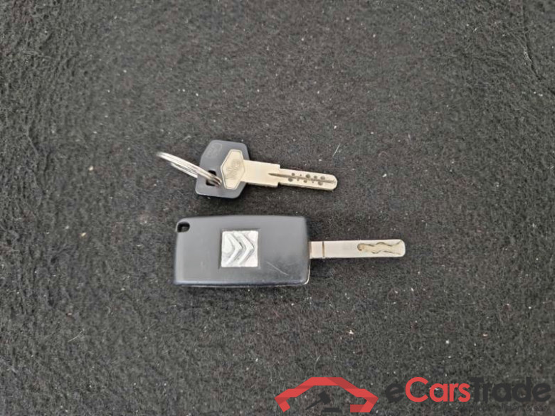 CITROEN BERLINGO / 2015 / 4P / VETT. FURGONATA BLUEHDI 100 CLUB VAN #1