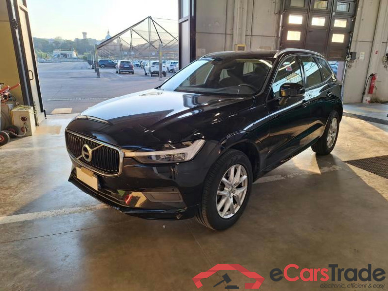 VOLVO XC60 / 2017 / 5P / SUV B4 AUTOMATICO MOMENTUM