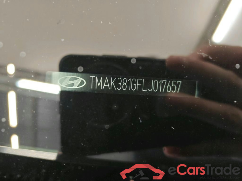 Hyundai KONA Fashion Electric 64 kWh 5d #6