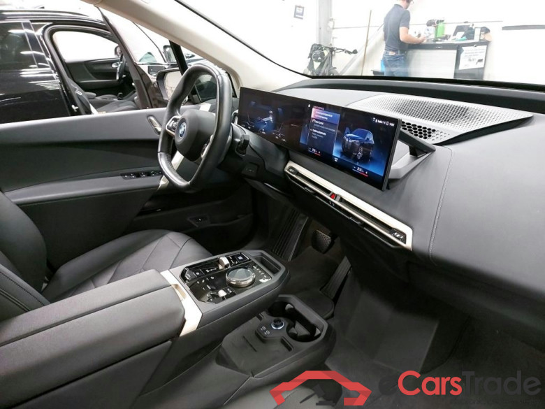 BMW I - BMW IX xDrive40 326PK With Design Atelier Interior & Comfort Access & Shadow Line & Electric Trailer Hook  * ELECTRIC * #3